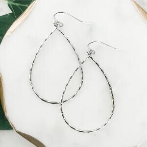 Twisted Metal Teardrop Dangle Earrings